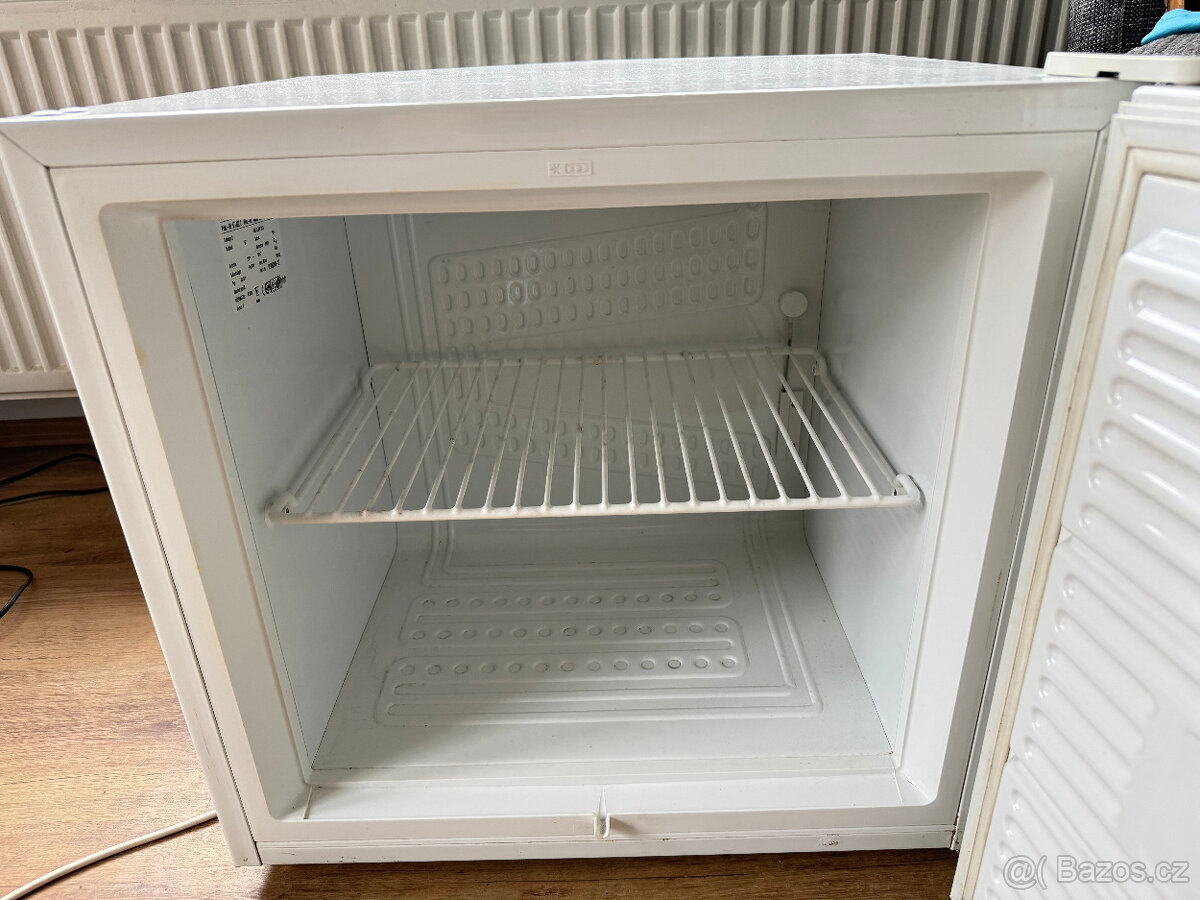 Mrazák Privileg objem 50 litrů - 2