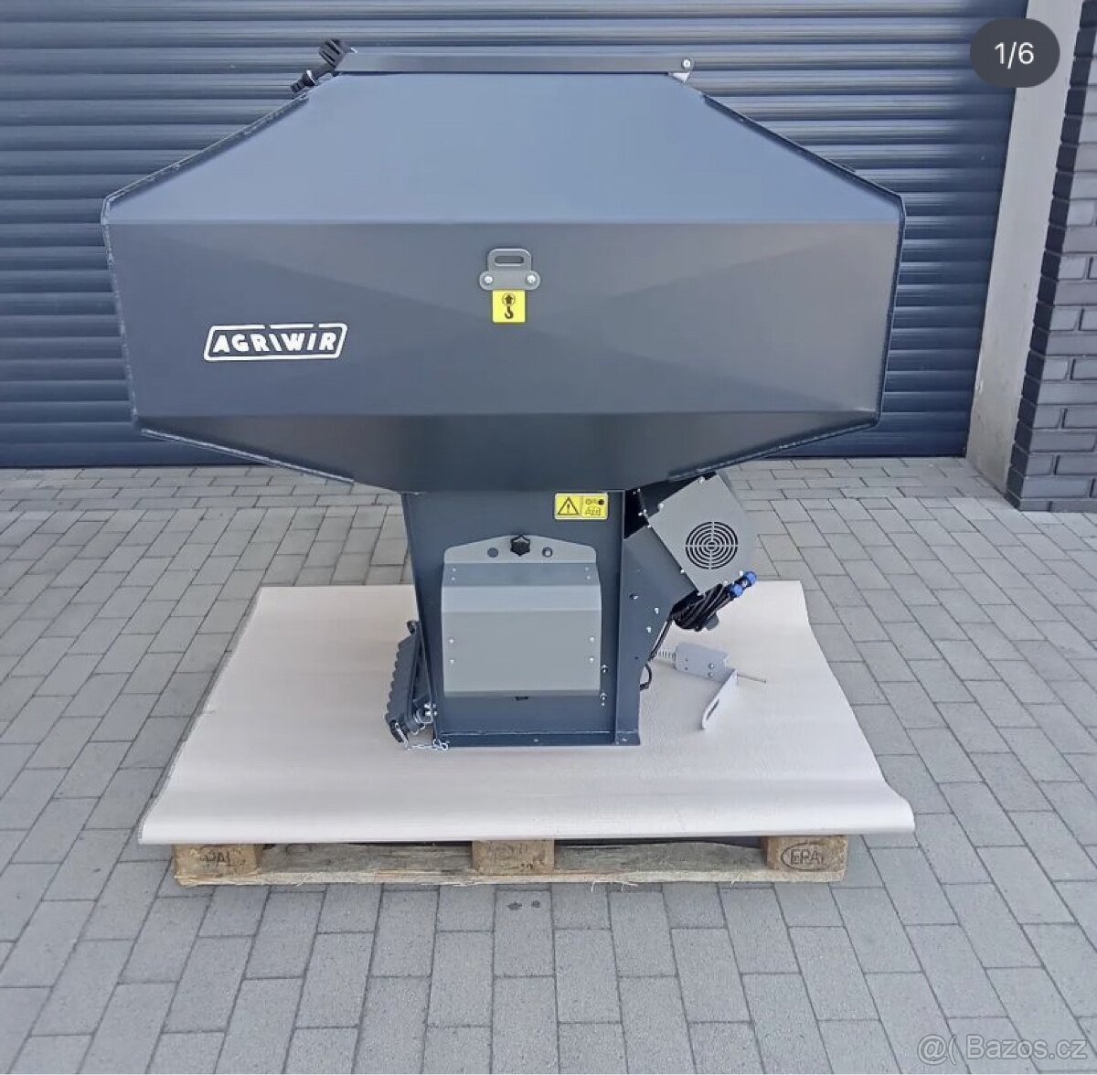 Pneumatická hadicová rozmetadla WIR větší objemy zásobníků - 2