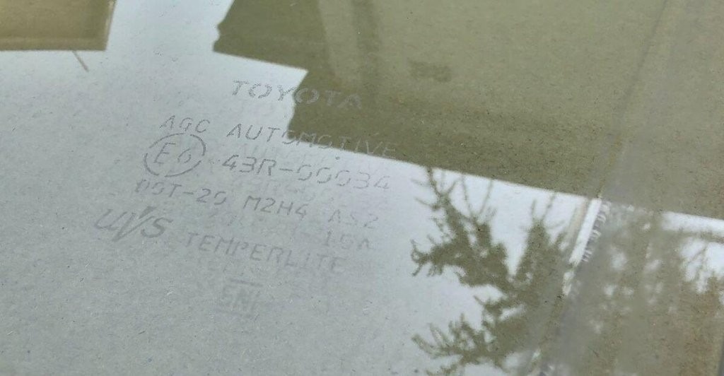 Toyota Rav4 Rav-4 IV 4 gen V 5 gen - okno sklo tesnenie - 2