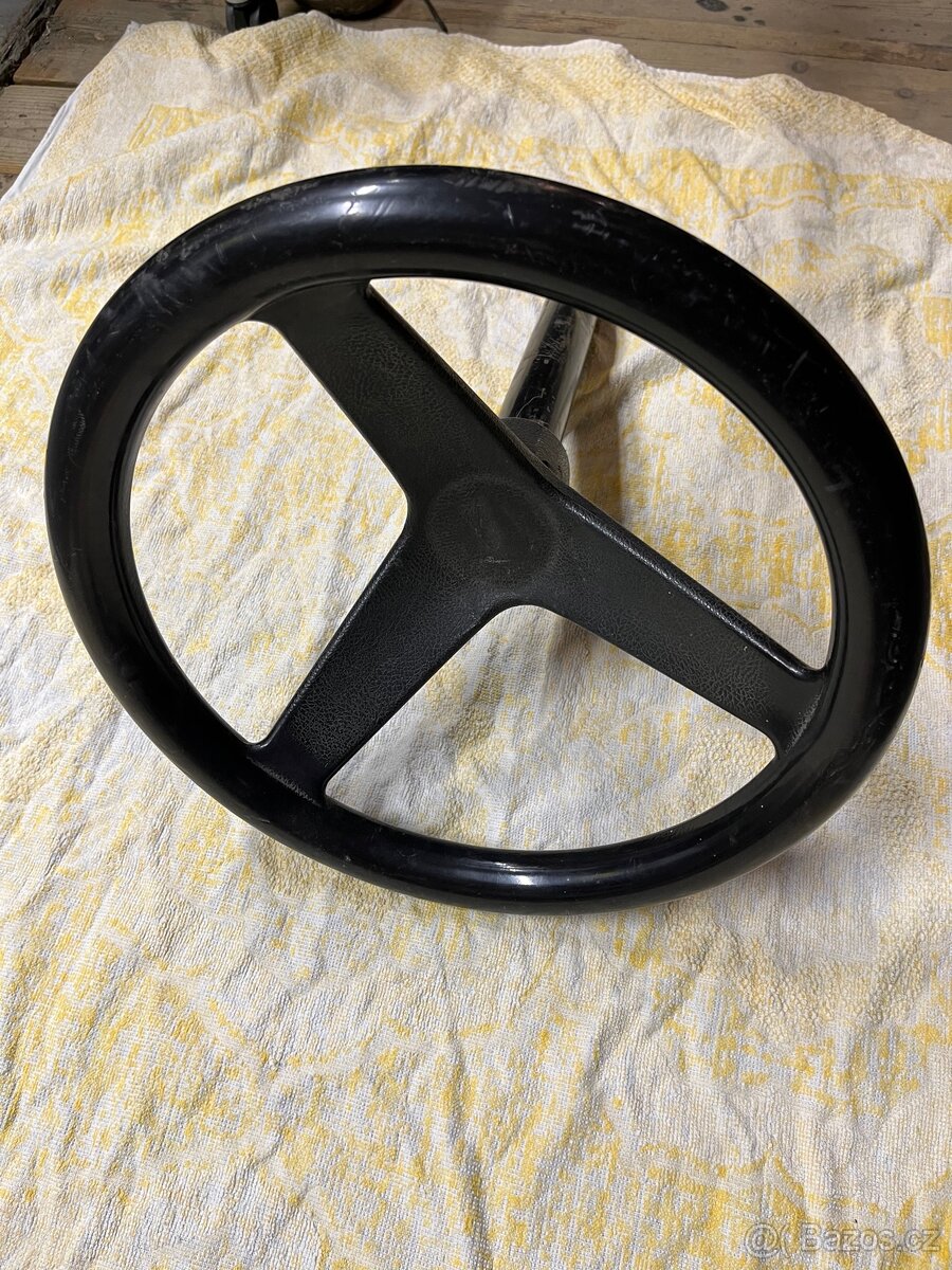 Volant tříramenný - 2