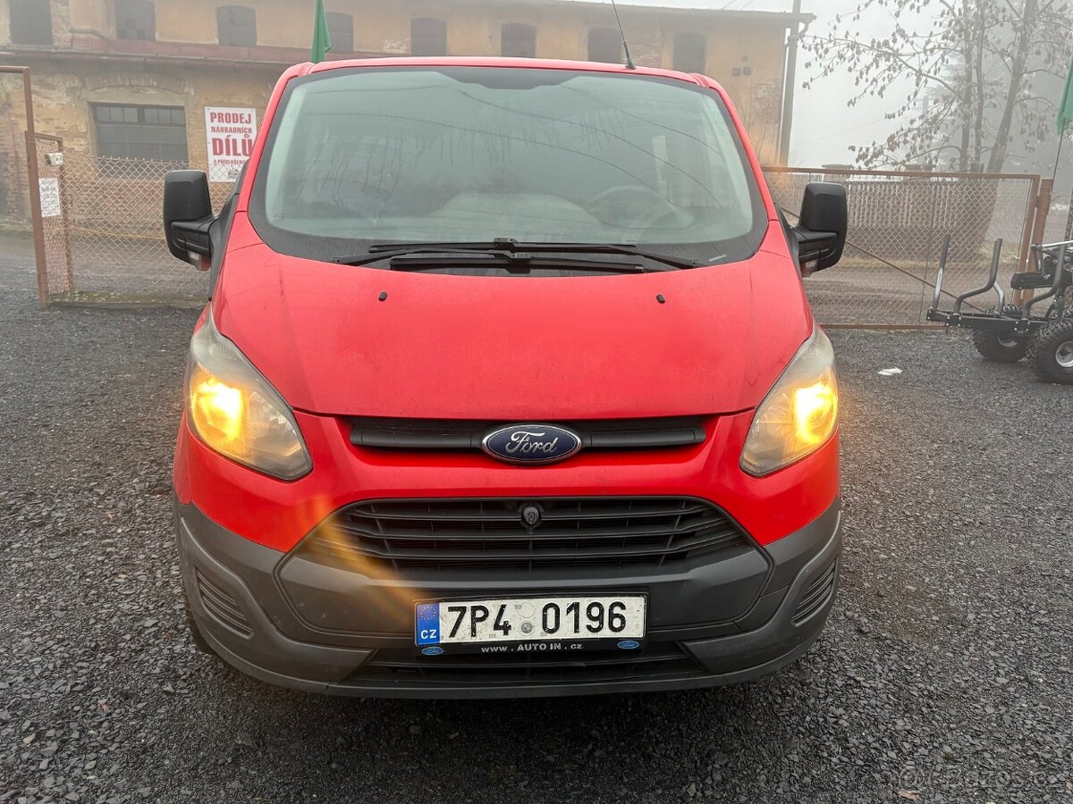 FORD TRANSIT CUSTOM 2.2 TDCi 74kW L2H1 6míst - 2