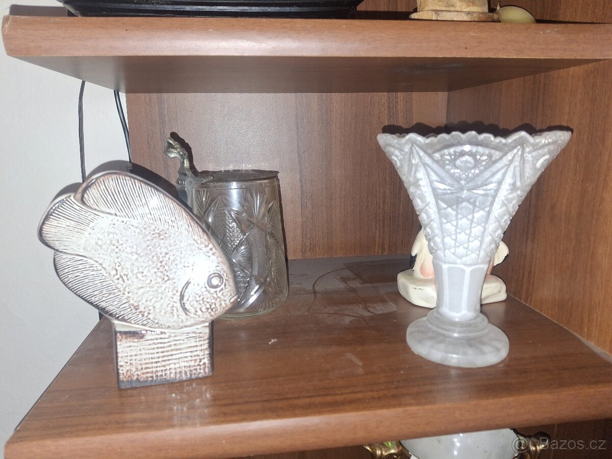 Skleněné vázy a dekorace - 2