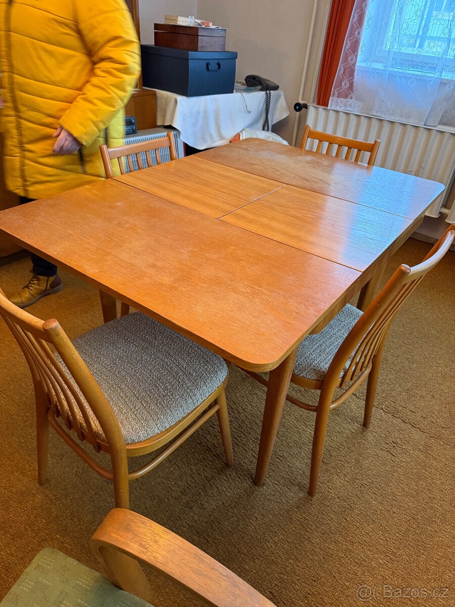 Stůl rozkládací Halabala - 2