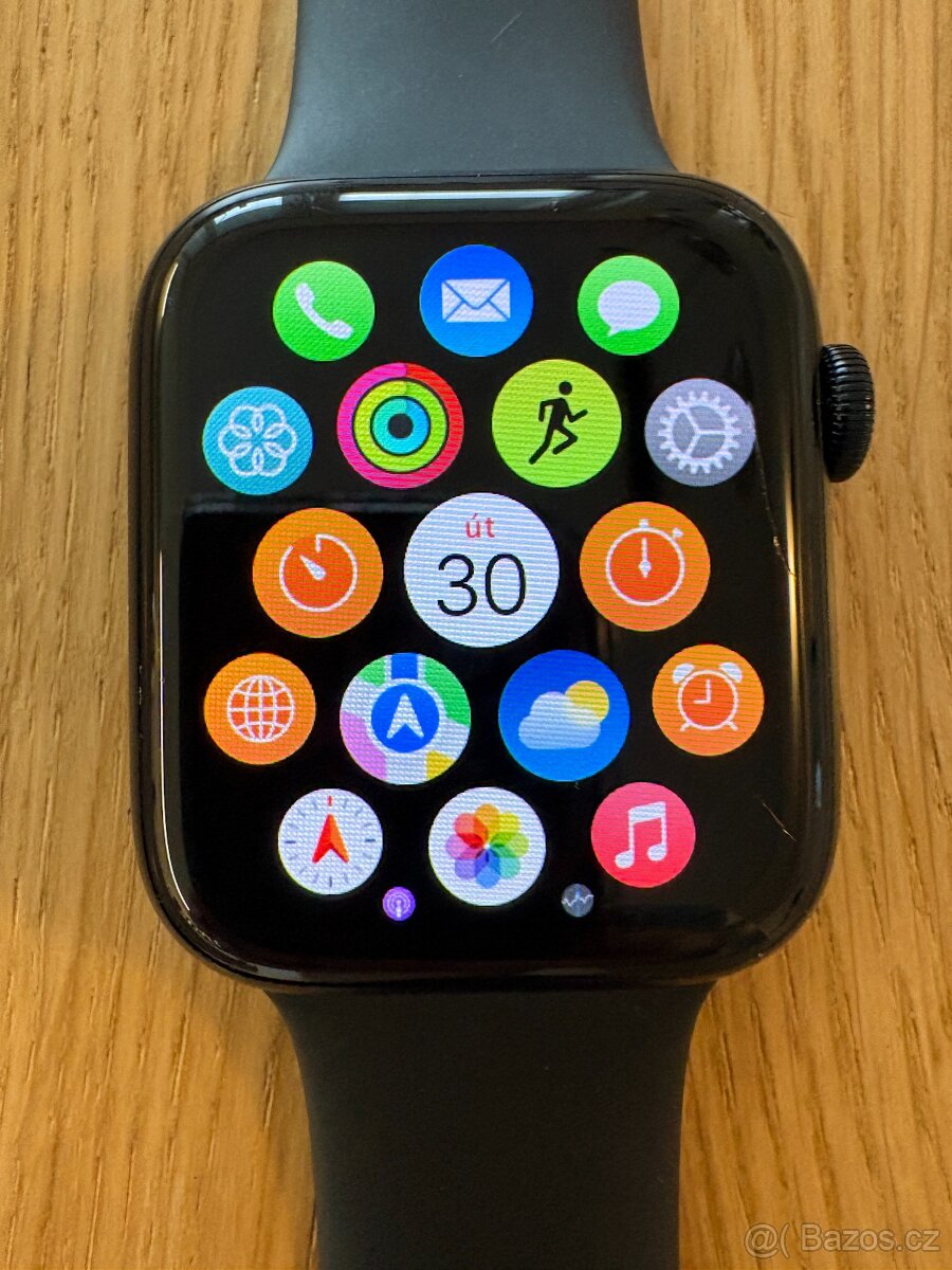 Apple Watch SE(GPS + Cellular) 2.generace, 44mm, temně inkou - 2