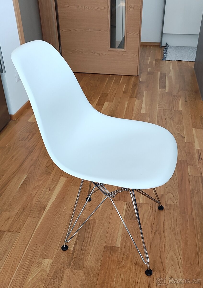 Sada 4x Vitra Eames Plastic Side Chair (DSR) – bílá, chrom - 2