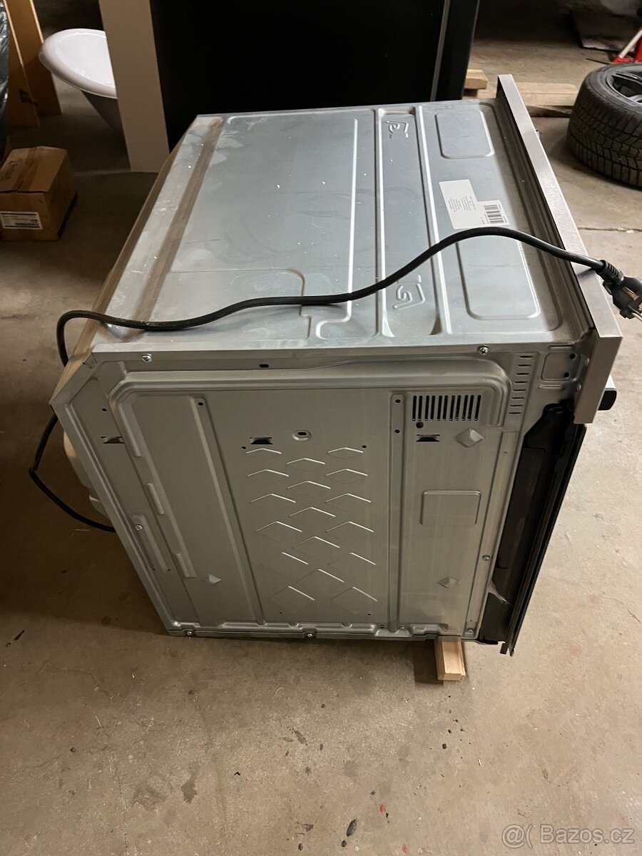 Vestavná trouba Beko - 2