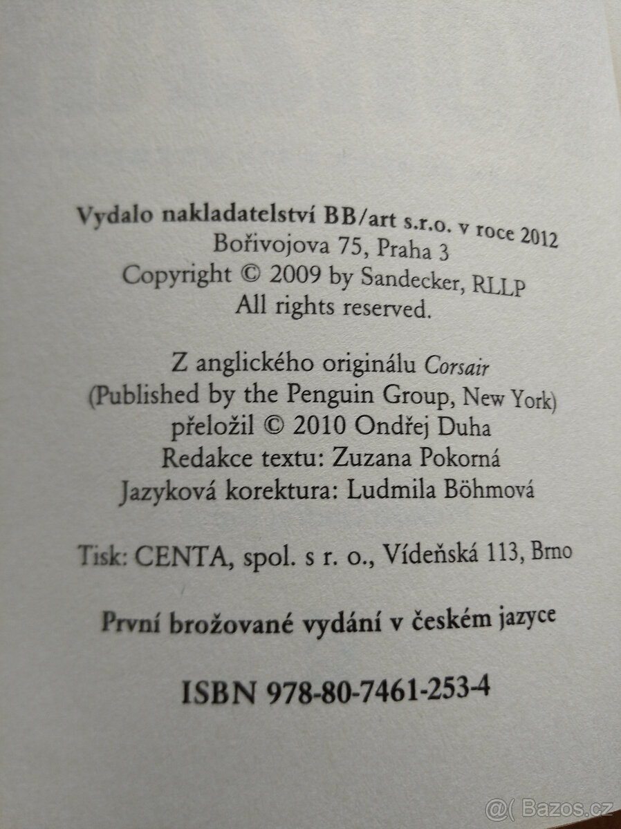 Korzár - Clive Cussler - 2