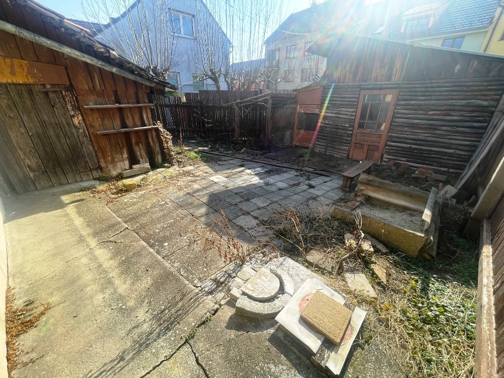 Rod. dům 2+1 UHERSKÝ BROD - ÚJEZDEC - 2