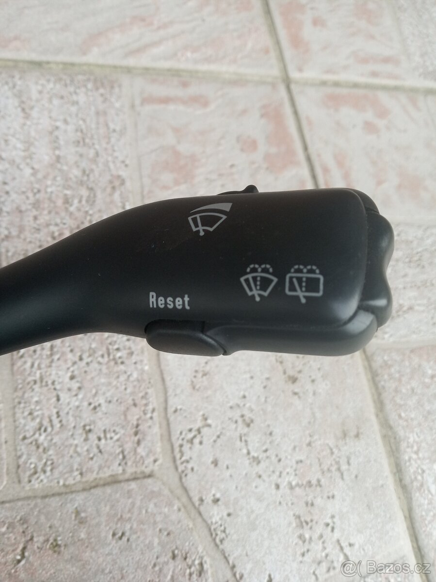 Páčky stěračů a blinkrů Fabie1 - 2