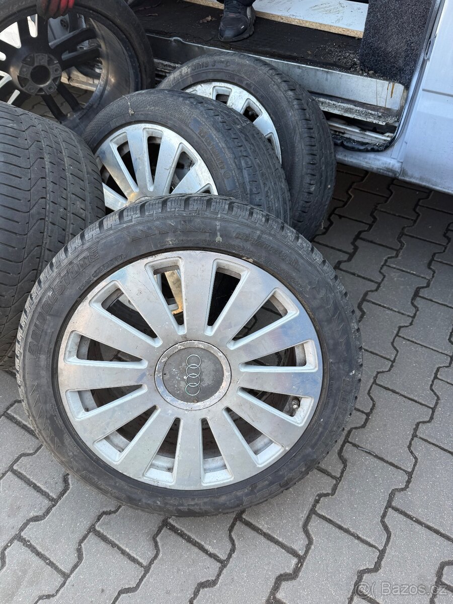 Originalni Kola na audi r18 - 2