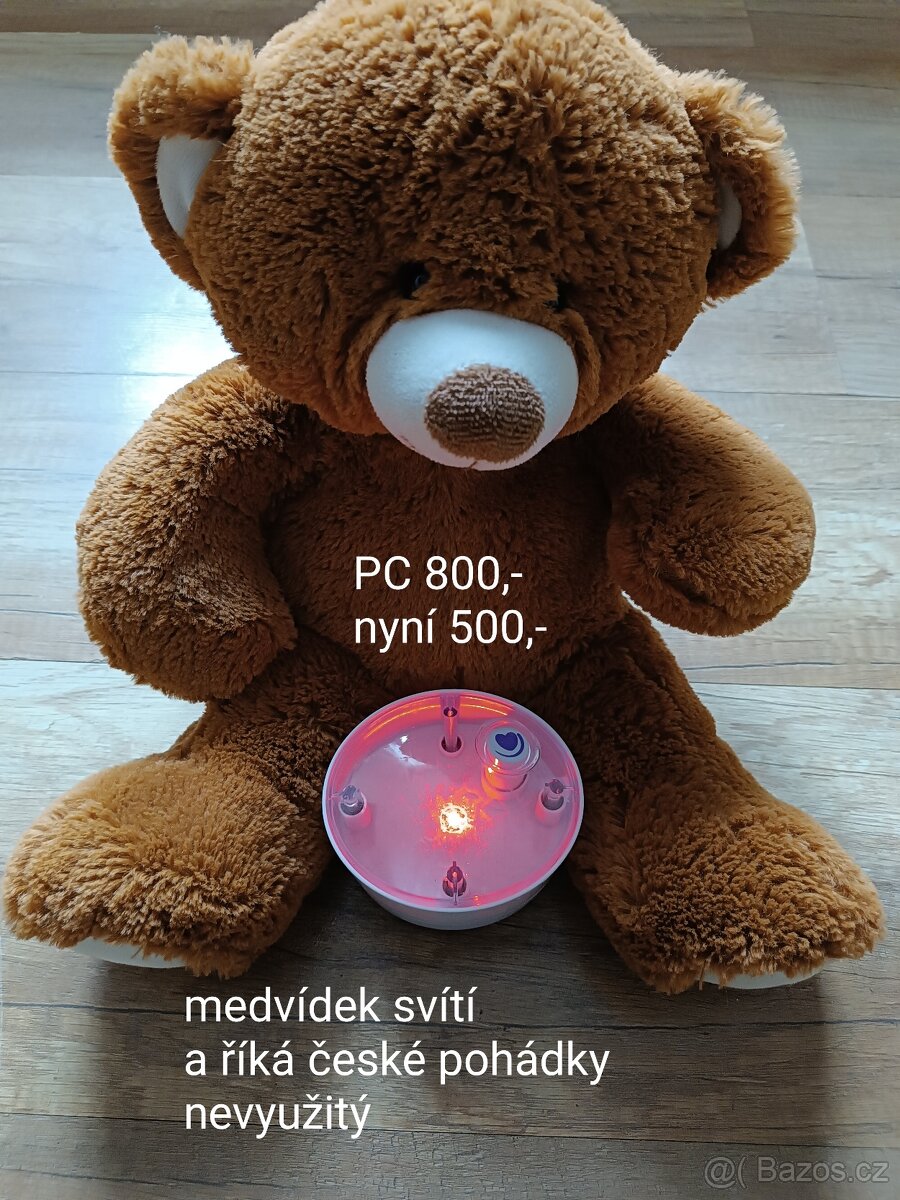 Hračky, přilba aj - 2