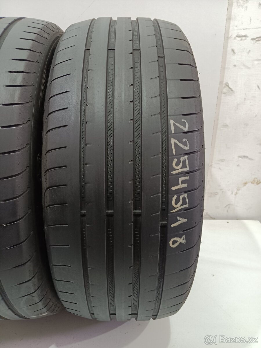 2ks letní pneu 225/45/18 GoodYear - 2