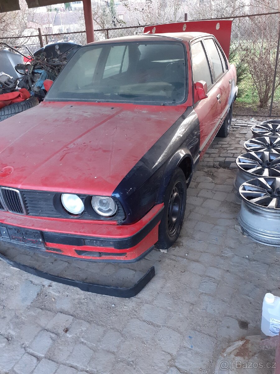 Bmw e30 sedan 2× - 2