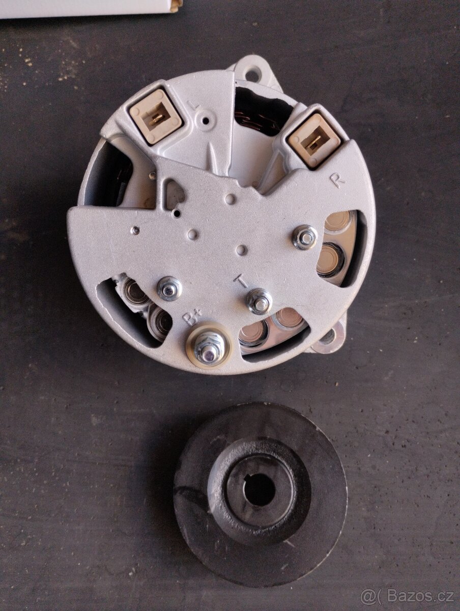 Alternátor 12V / 55 A - 2