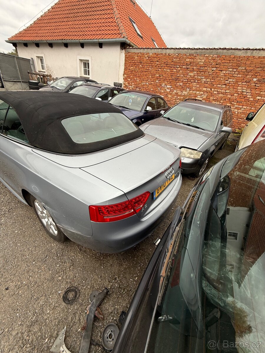 Audi A5 Cabrio 2.0 tdi prodám náhradní díly - 2