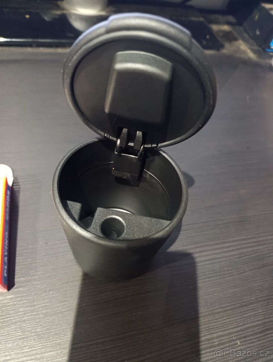 Popelník - 2