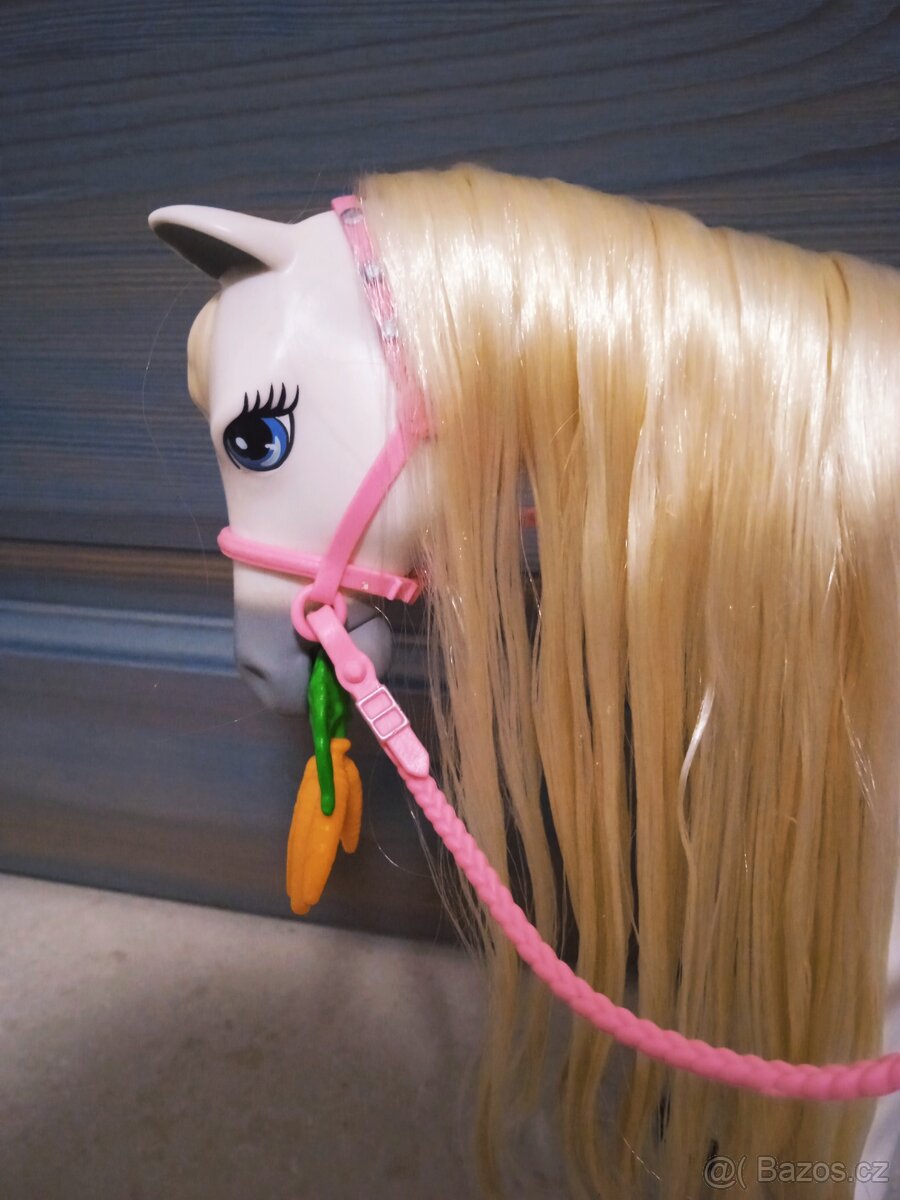 Barbie Mattel kůň snů - 2