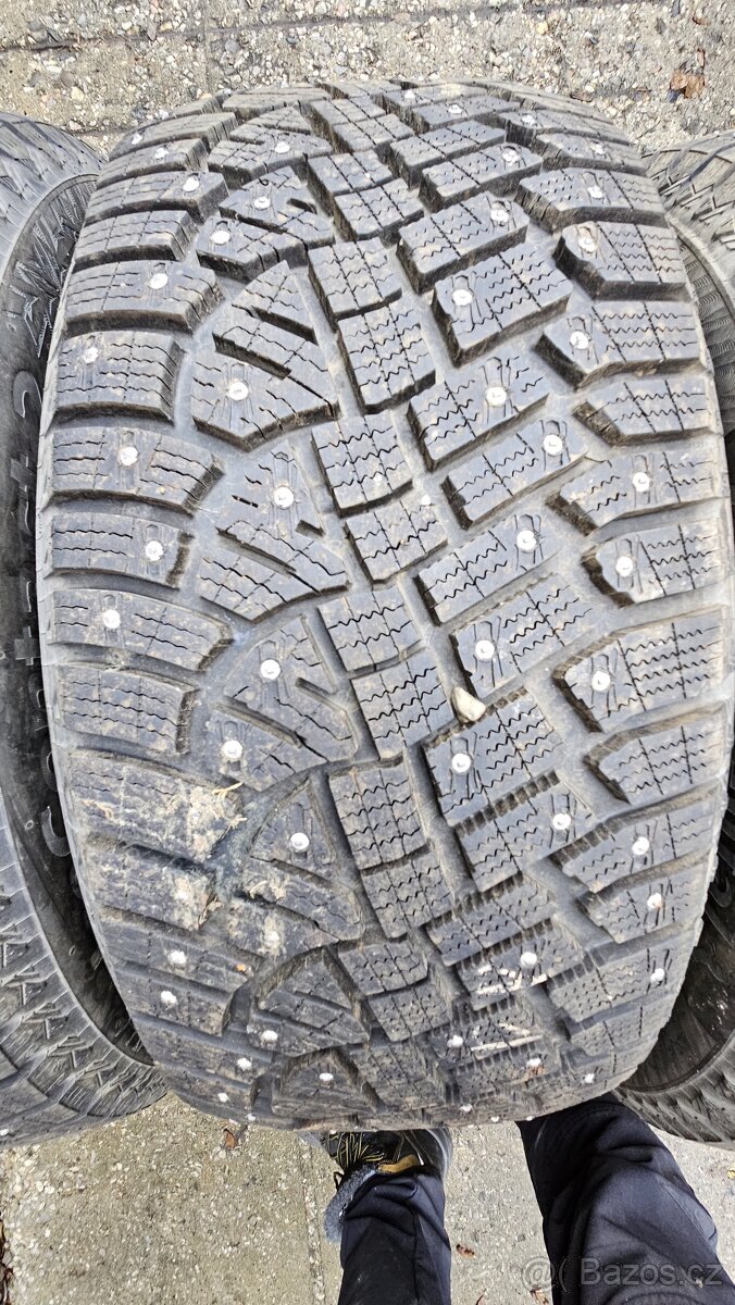 zimní pneumatiky s hroty 265/50R20 - 2