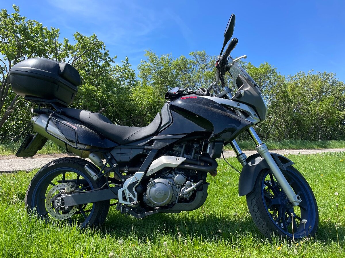 Aprilia Pegaso Strada 650 – 35 kW