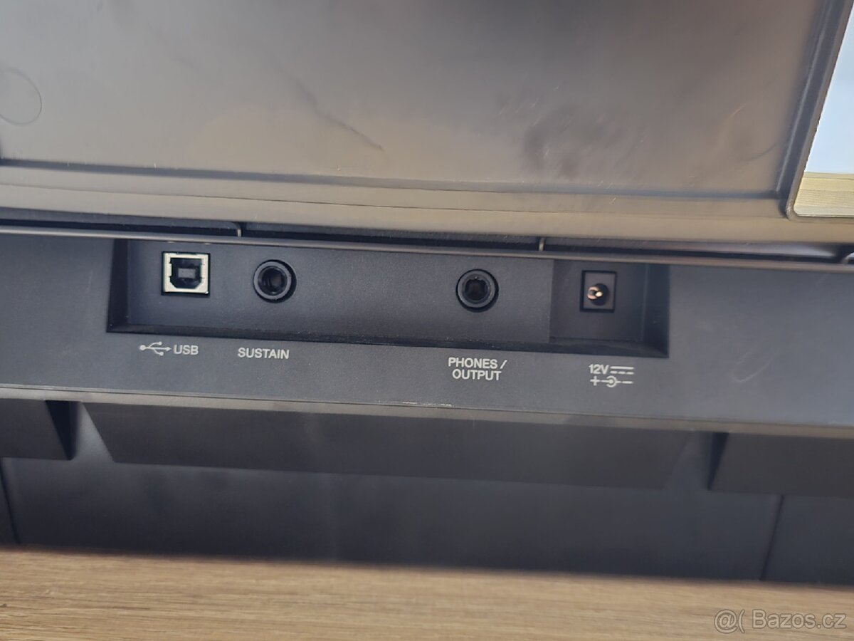 Yamaha PSR E 423 se stojanem - 2