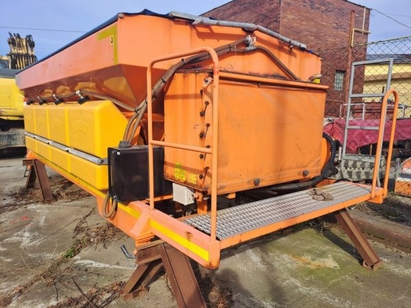 8m3 sypací nástavba Kobit S-26 - 2