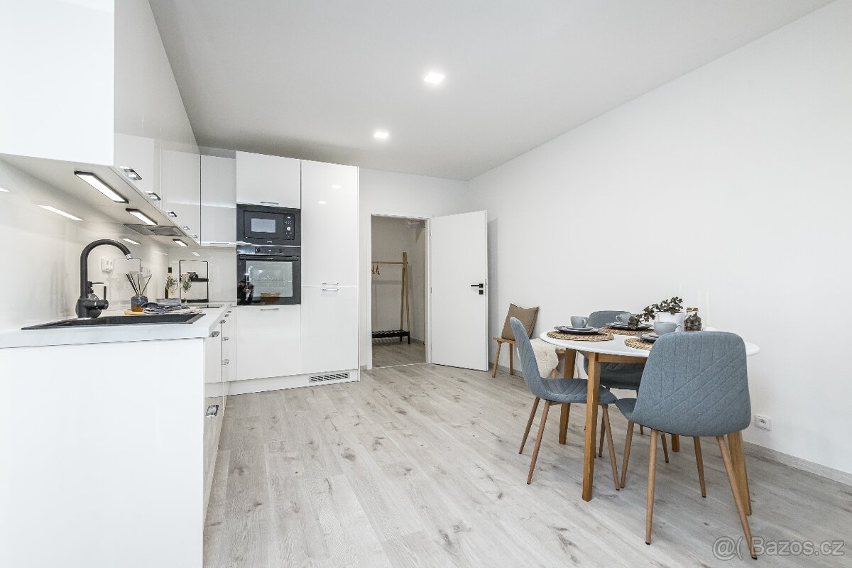 Nově zrekonstruovaný byt 3+kk, 80 m2, Praha - Strašnice - 2