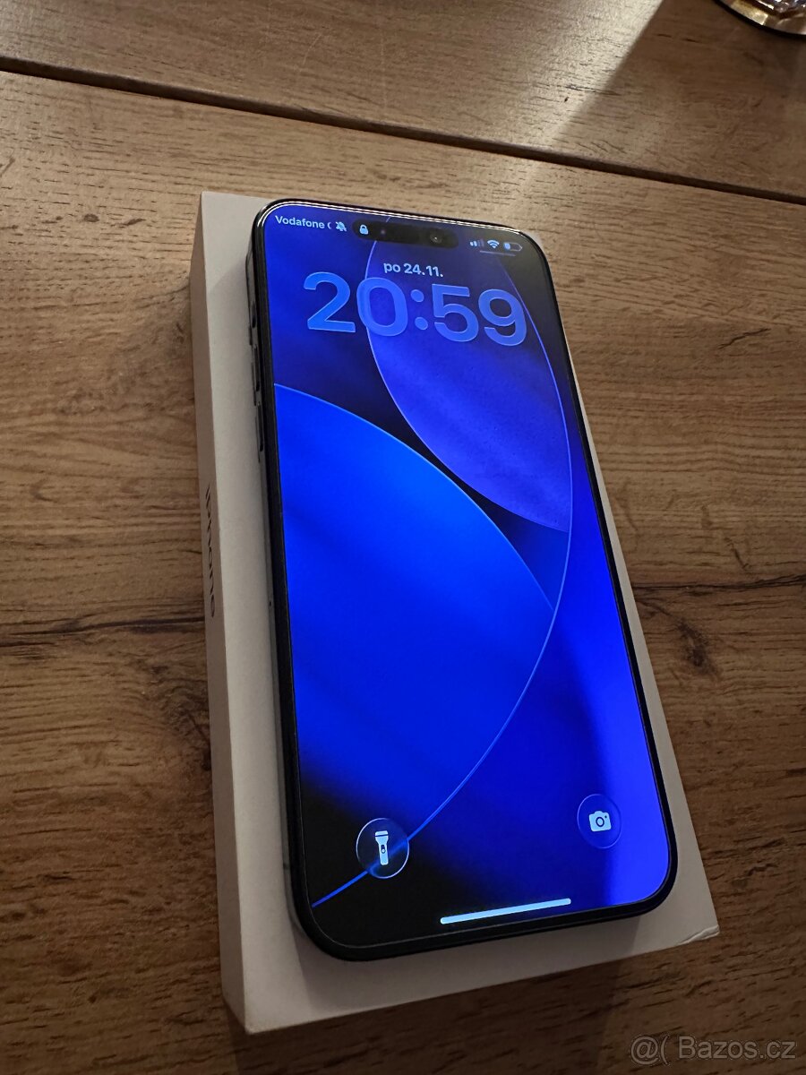 Apple iPhone 15 Pro Max - 2