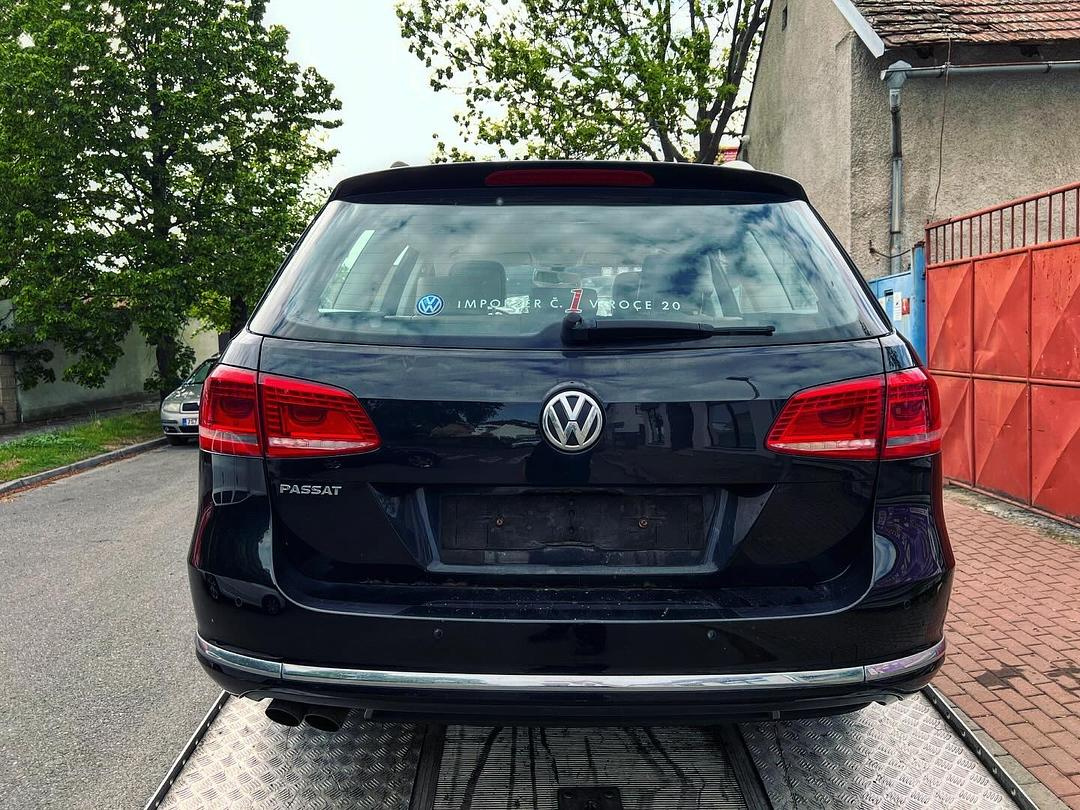 Veškeré náhradní díly VW Passat B7 kombi 2012 CFGB NLN LC9X - 2