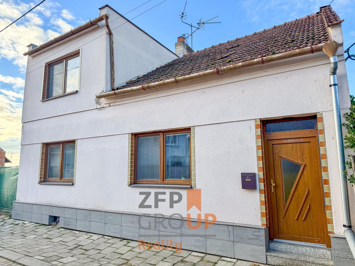 Prodej rodinného domu o rozloze 225 m², ulice Dolní Valy, P - 2