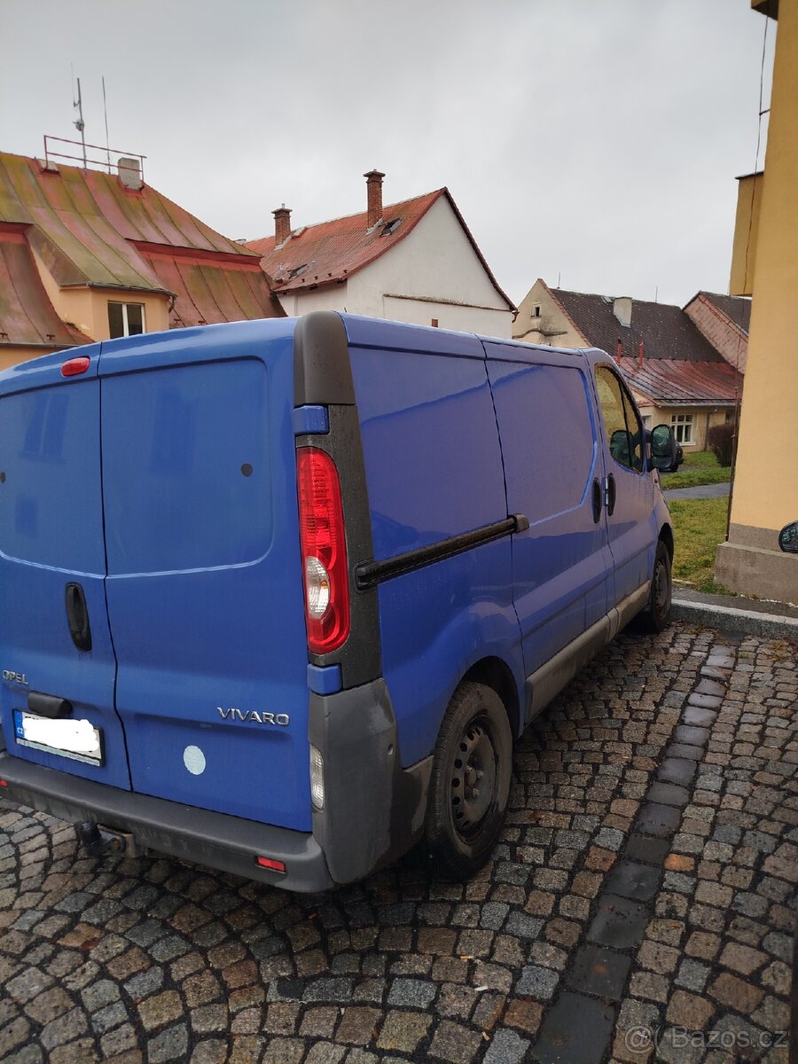 Opel vivaro - 2