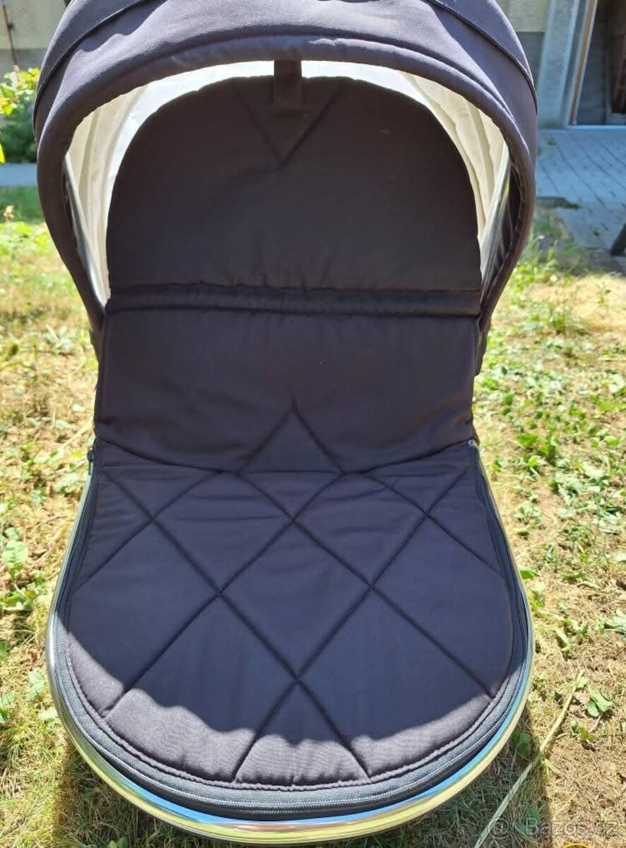 Trojkombinace kočárku zn. Venicci - 2