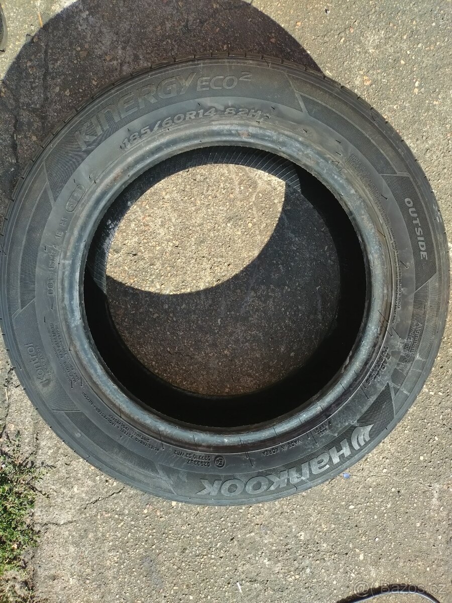 Prodám 2ks pneumatik Hankook 185 60R14 - 2