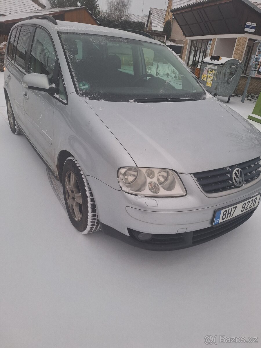 Volksvagen Touran - 2