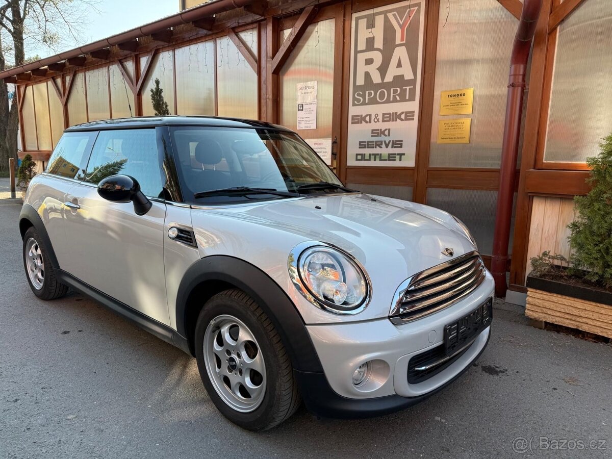 Mini Cooper 1,6i - 2