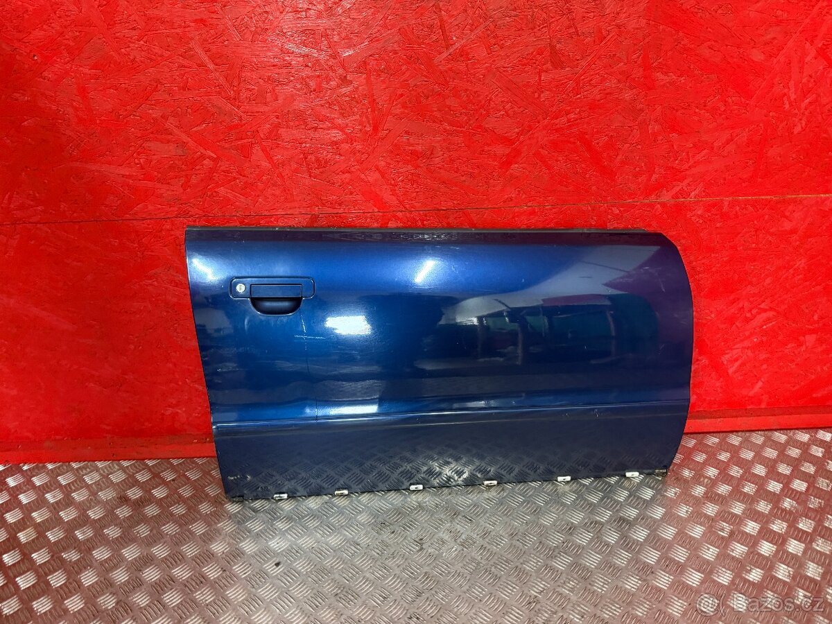 PRAVÉ PŘEDNÍ DVEŘE AUDI A4 B5 MODRÉ - 2