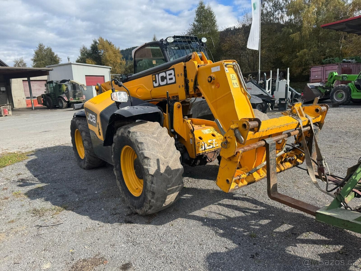 9m / 3,5t teleskopický nakladač JCB 535-95 - 2