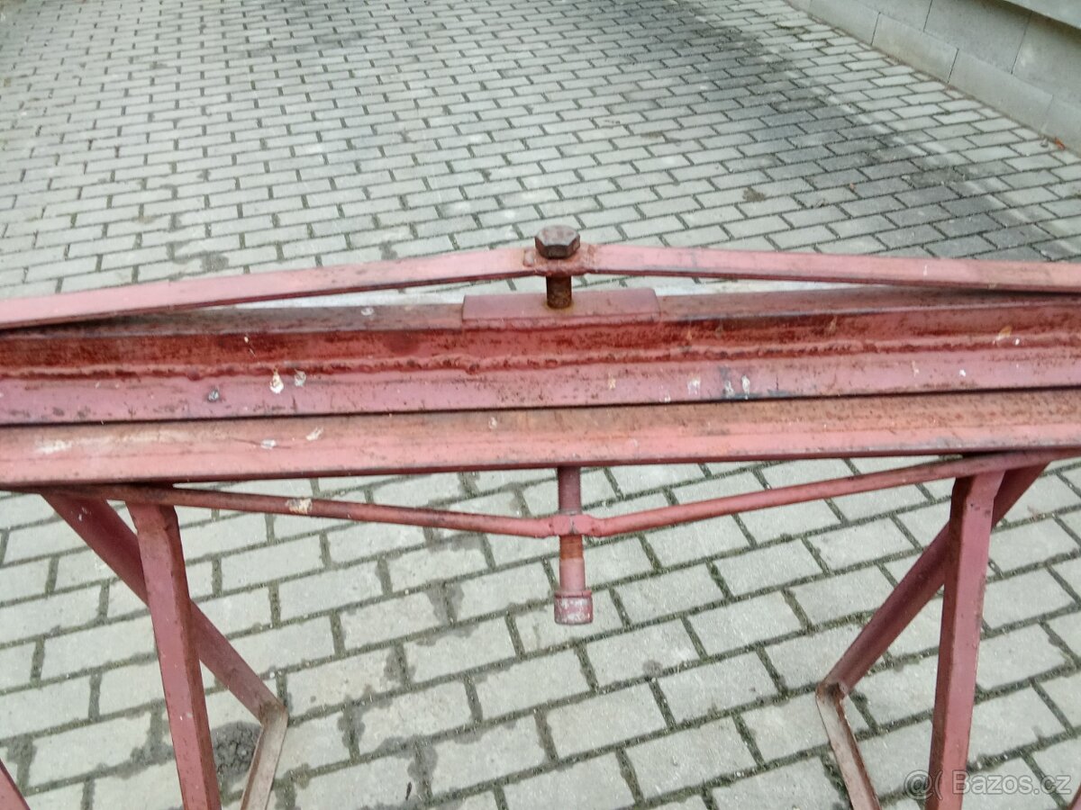 Ohýbačka plechu - 2