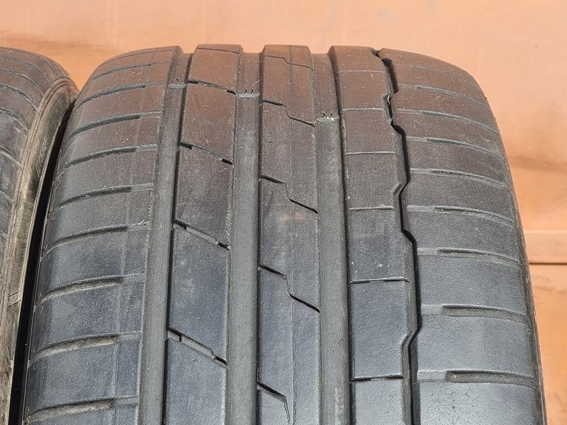 Letní Hankook 245/40/21 - 2