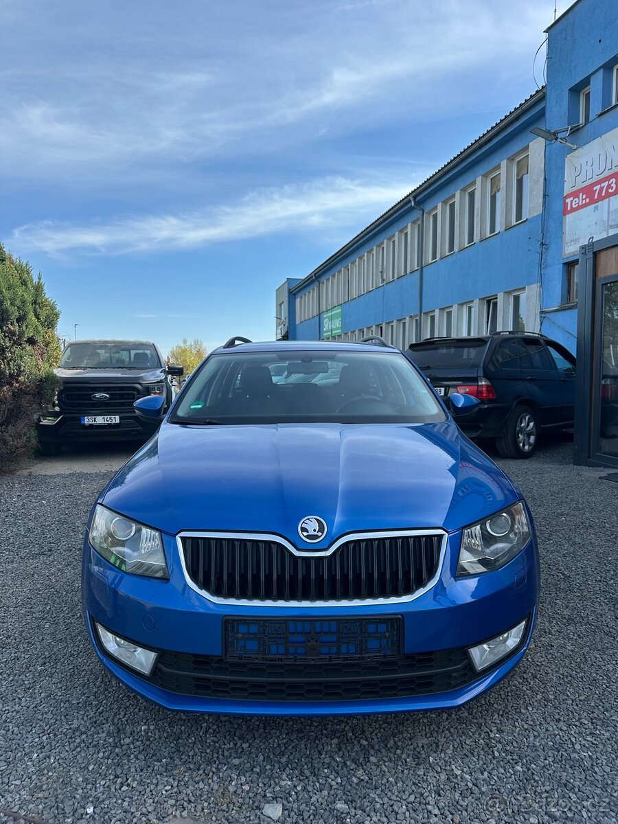 Škoda Octavia - 2