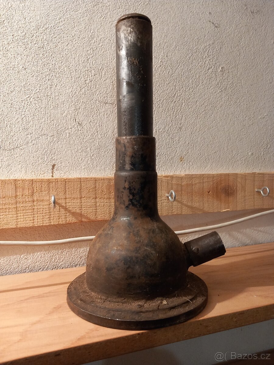 Zvedák hydraulický - 2