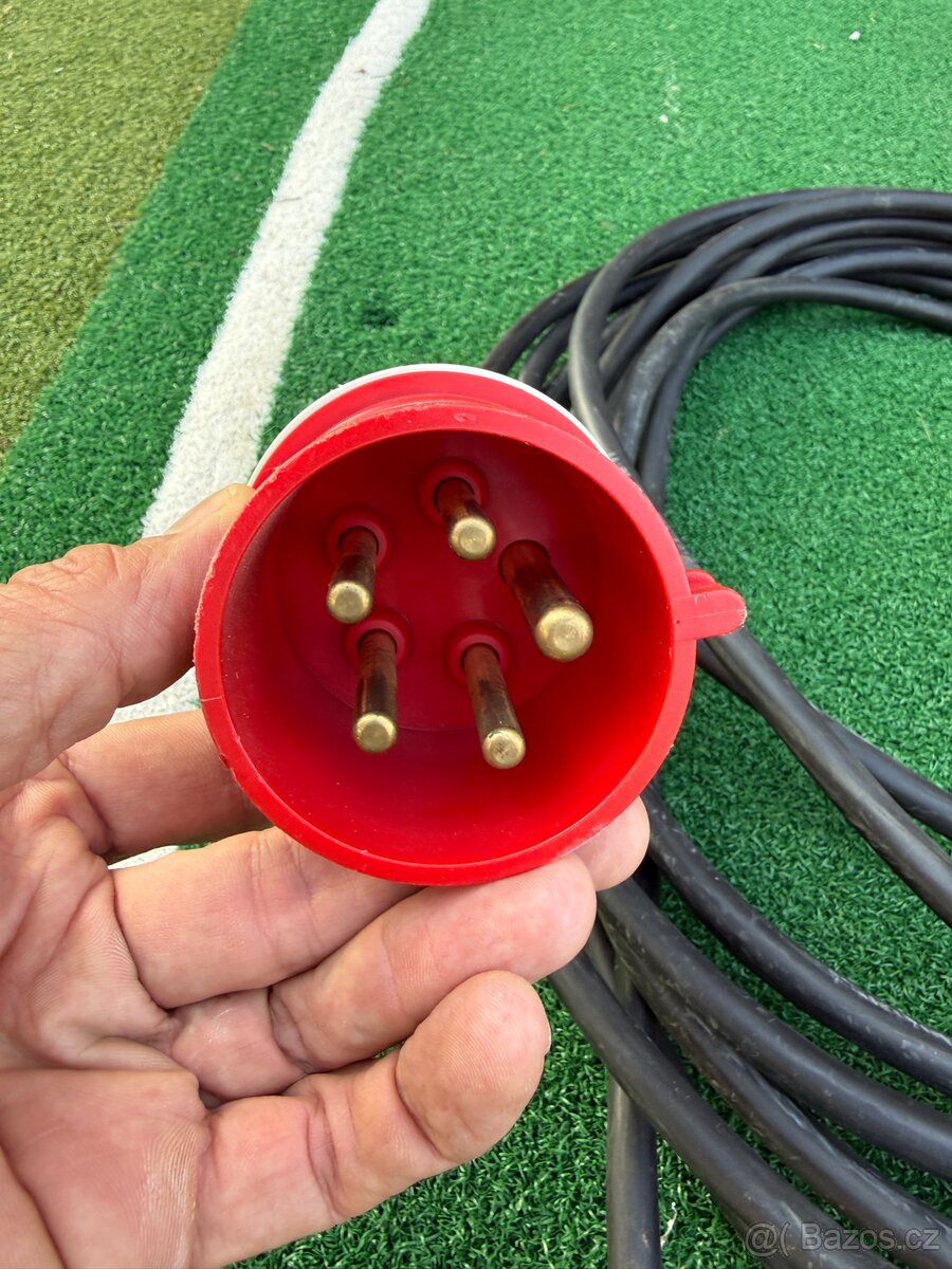 Kabel 380 V - 2