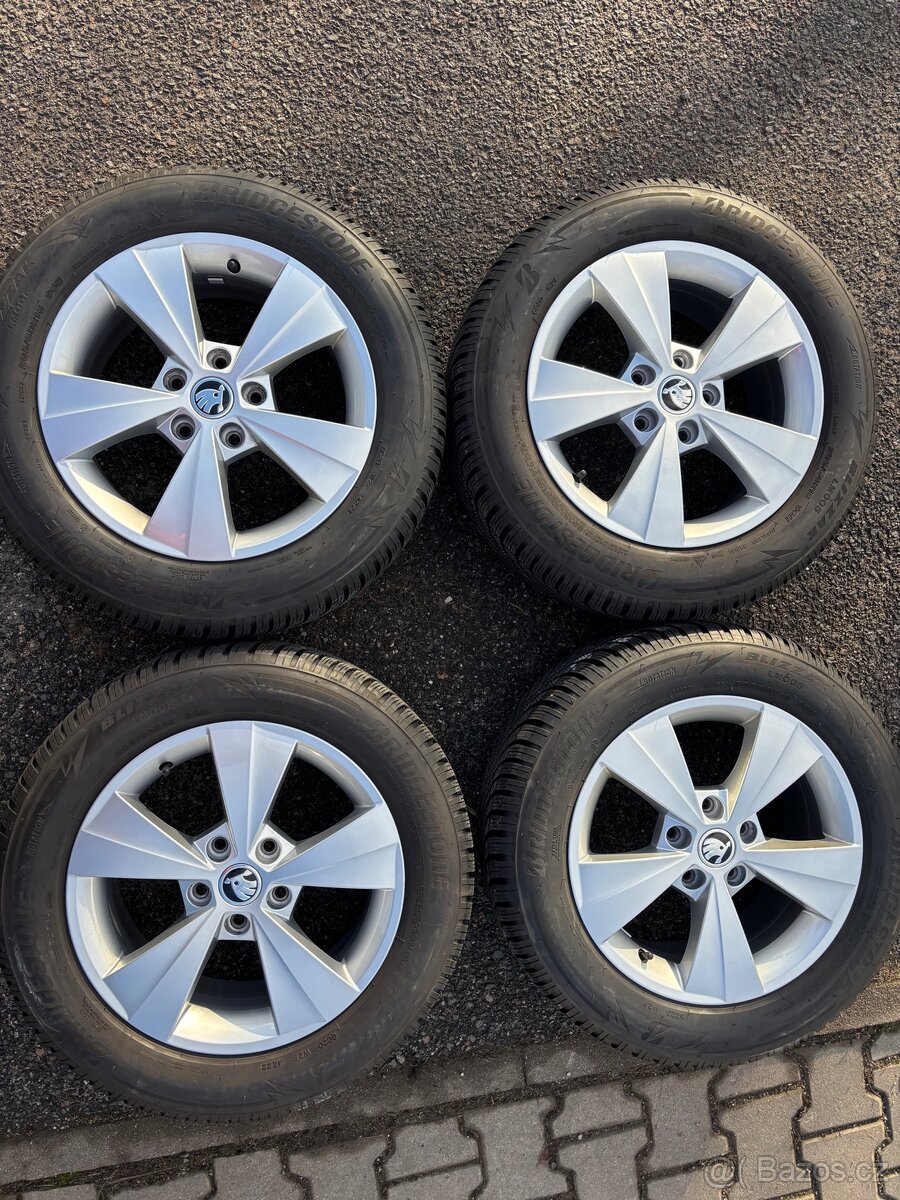 Originál alu Škoda Octavia 3 a 4 New Velorum R16, 90% vzorku - 2