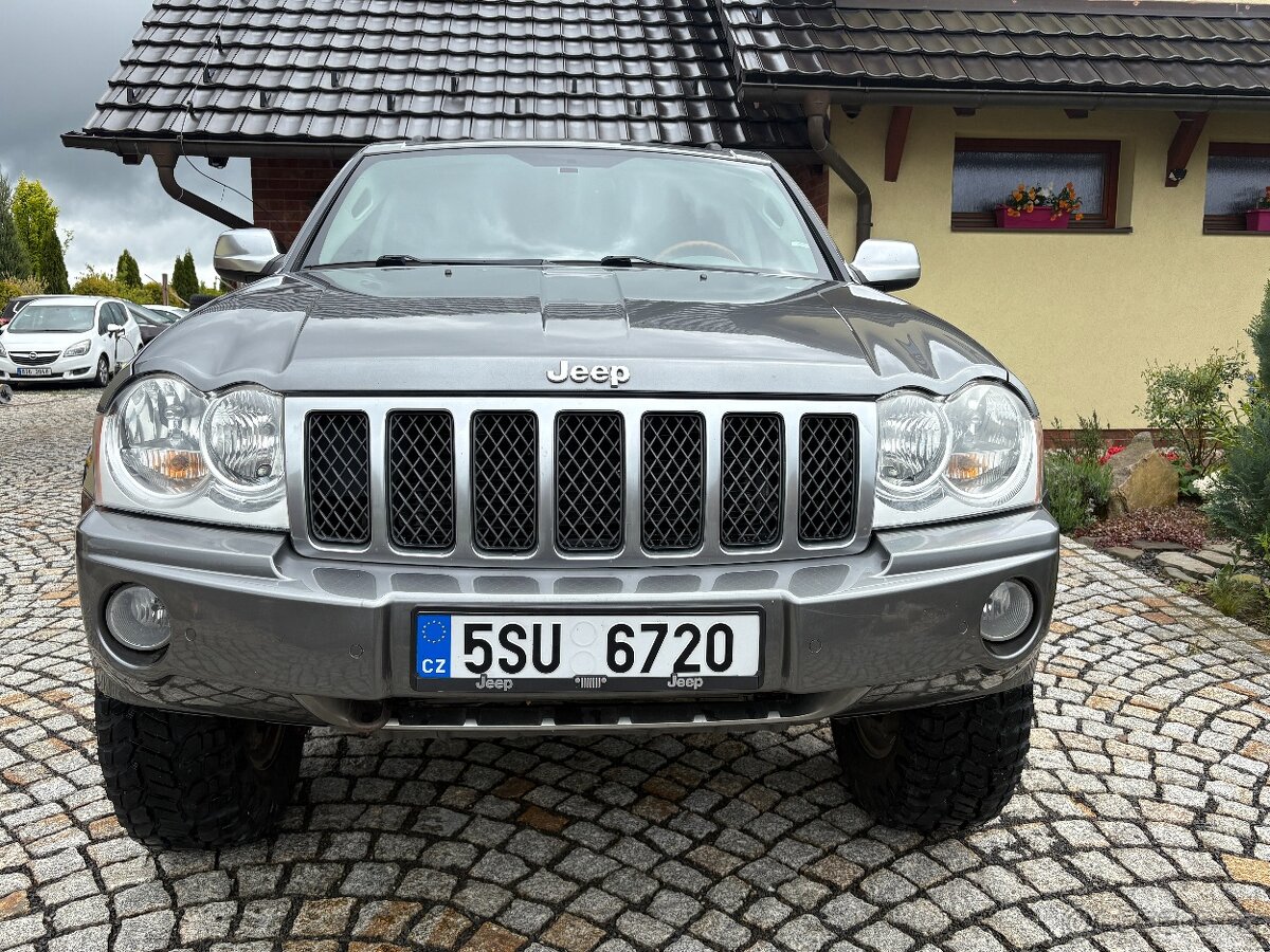Jeep Grand Cherokee WH OVERLAND 5.7L V8 HEMI LPG
