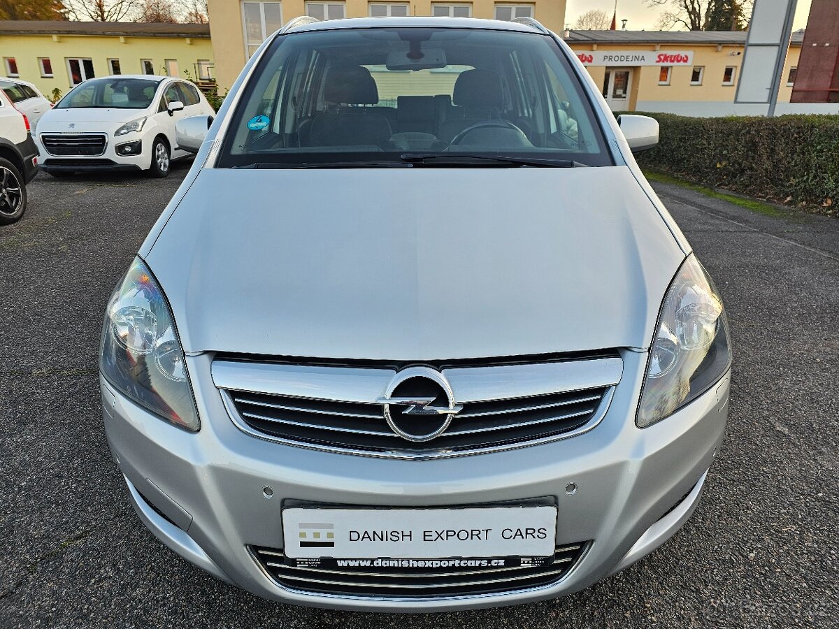 OPEL ZAFIRA 2012 1.6 85kW FAMILY 7 MÍST,VÝHŘEVY,SENZORY,TEMP - 2