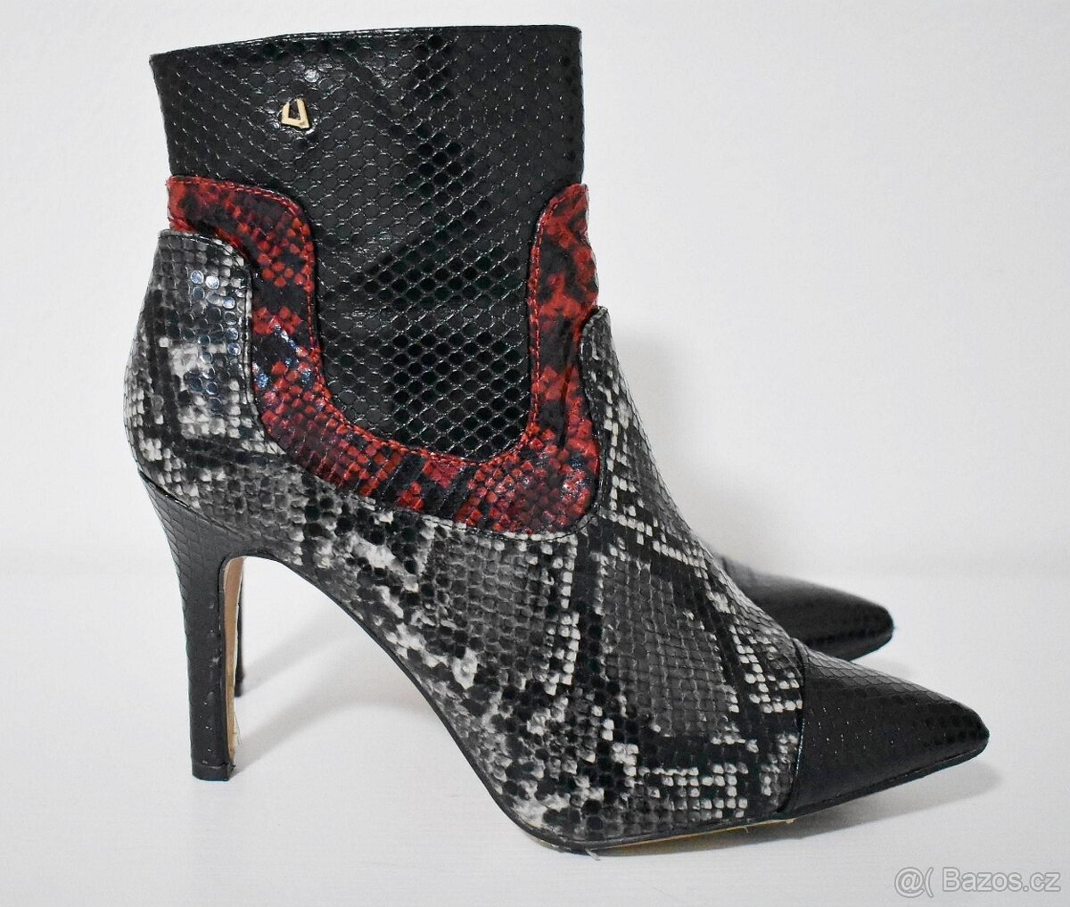Dámské kotníkové boty na podpatku, vel. 39 - 2