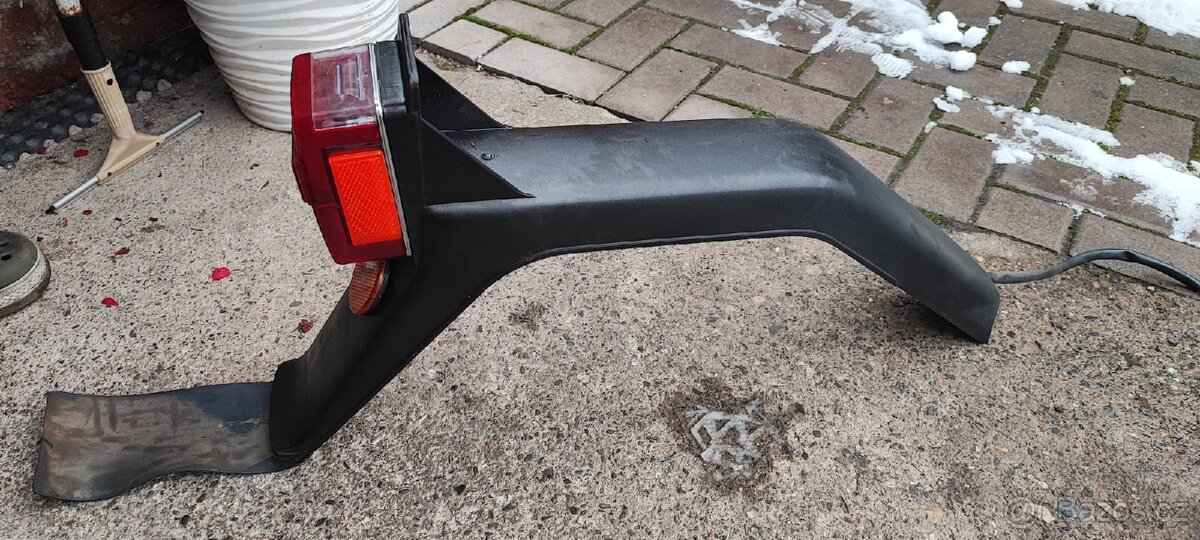 Zadní blatník Manet Korado - 2