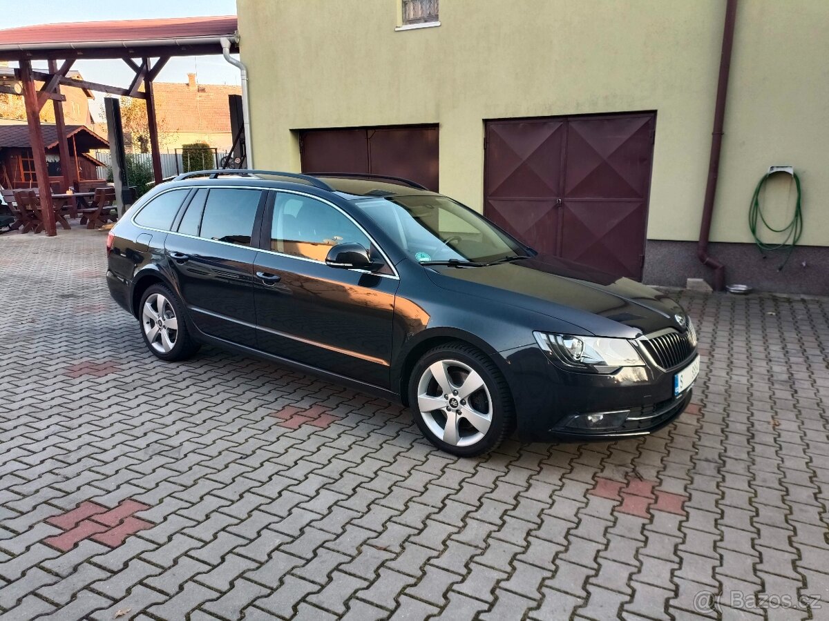 Superb 2.0 Tdi 103 kW DSG combi Elegance - 2