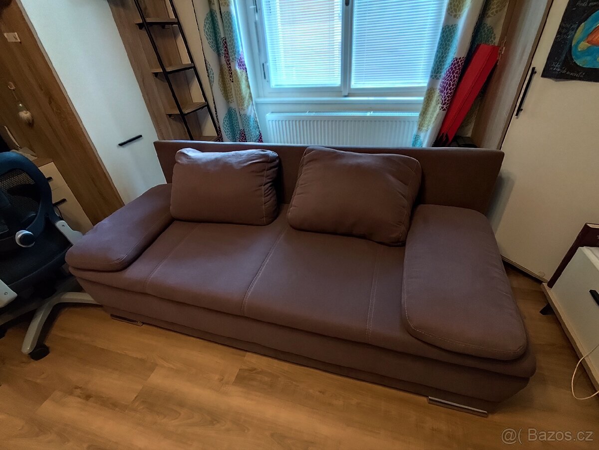 Pohovka rozkládací s úložným prostorem - 2