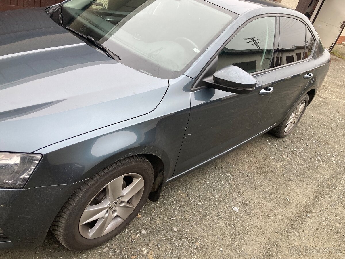32000 km Octavia III 1,6 tdi 85 kw 2019 stav nového vozu - 2