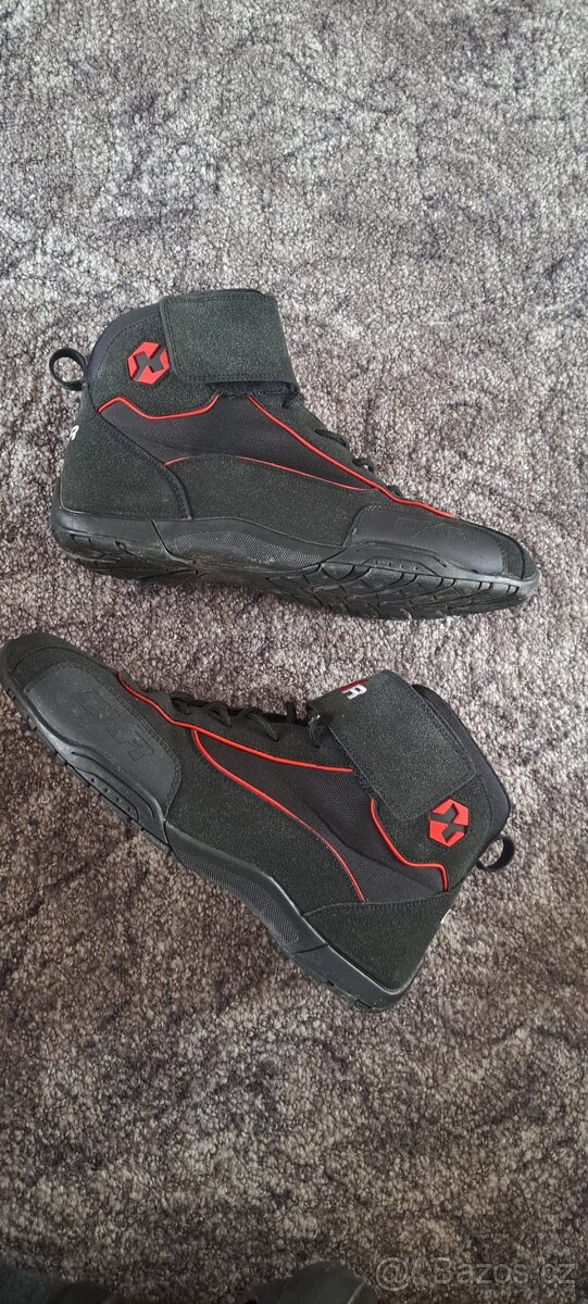 Kotníkové boty DXR - 2